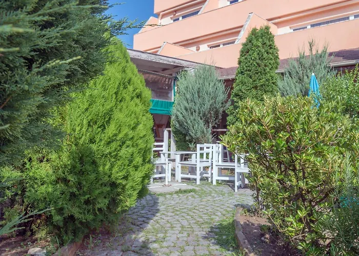 Лозенец Резорт Hotel 3*